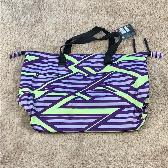 Under Armour Printed on the Run Tote - Picture 6 of 10